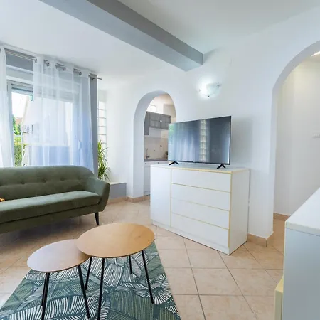 Family Apartment Zadar