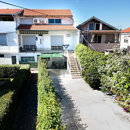 Family Apartman